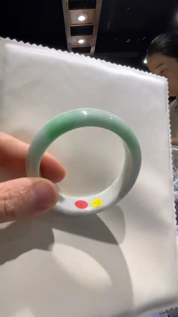 未镶嵌手镯翡翠天然A货 包容不退换