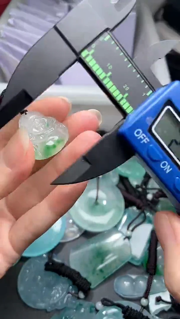 散珠翡翠含赠品绳子发货FG小