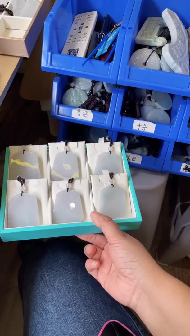 【闪购商品】翡翠颈饰未镶嵌天然缅甸A货翡翠多样性发一无事牌121