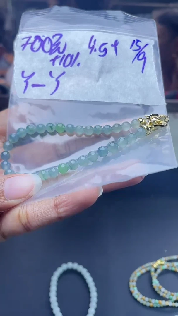 未镶嵌定制翡翠丫*丫定制珠串