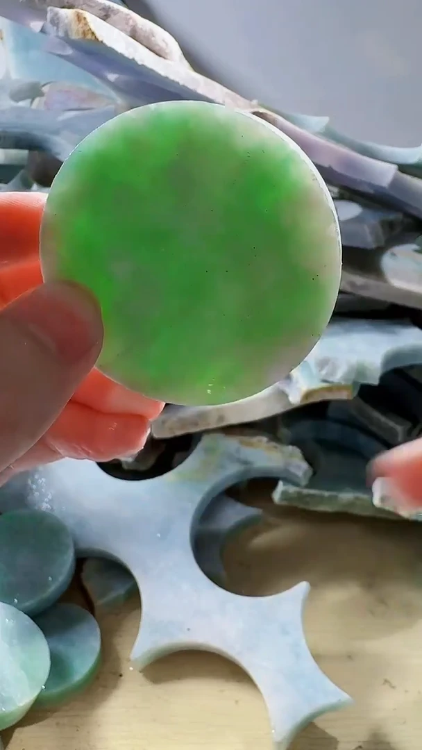 翡翠裸石缅甸翡翠A货文304