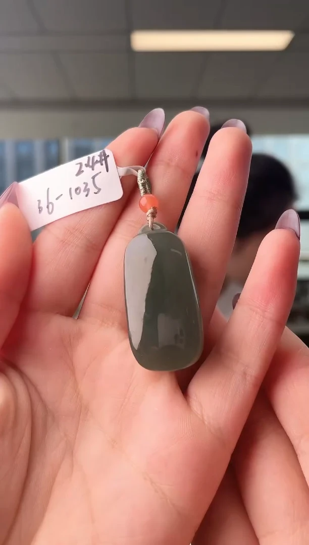 颈饰未镶嵌和田玉1035