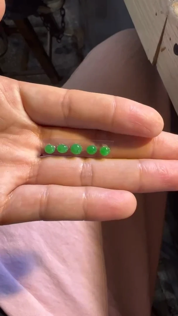 【闪购商品】定制翡翠未镶嵌戒面