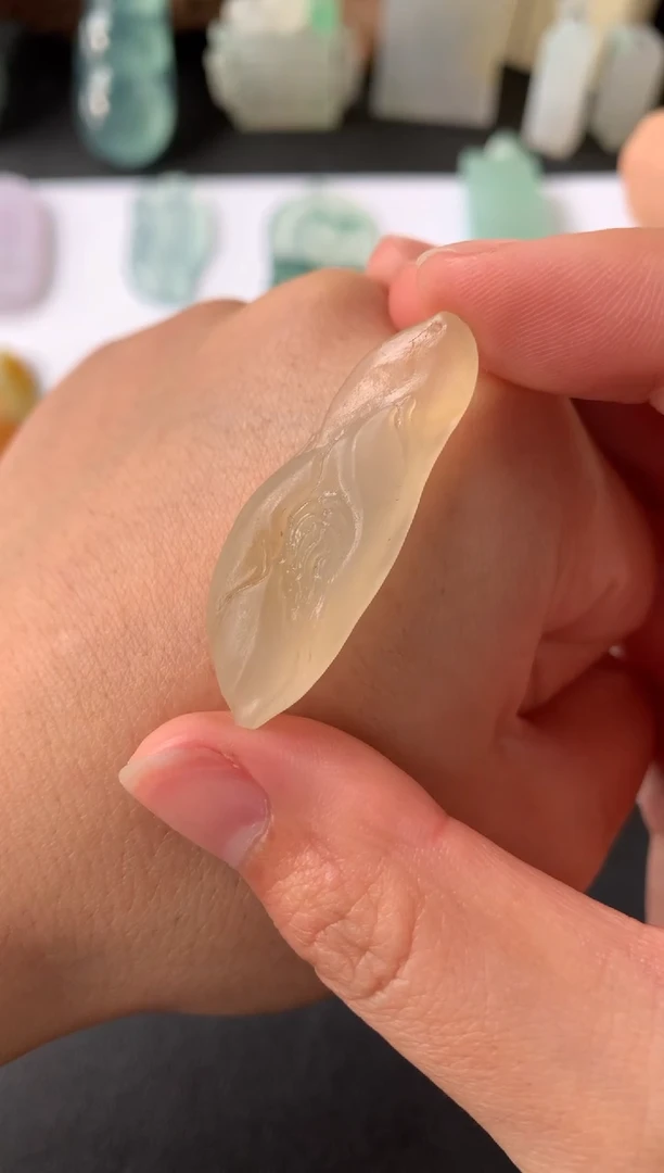 【闪购商品】定制翡翠未镶嵌翡翠