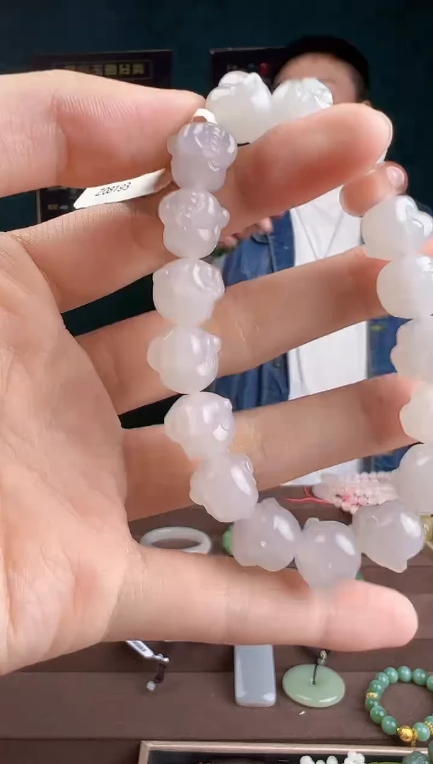 【闪购商品】和田玉颈饰未镶嵌多样性发货 拍一单发一个