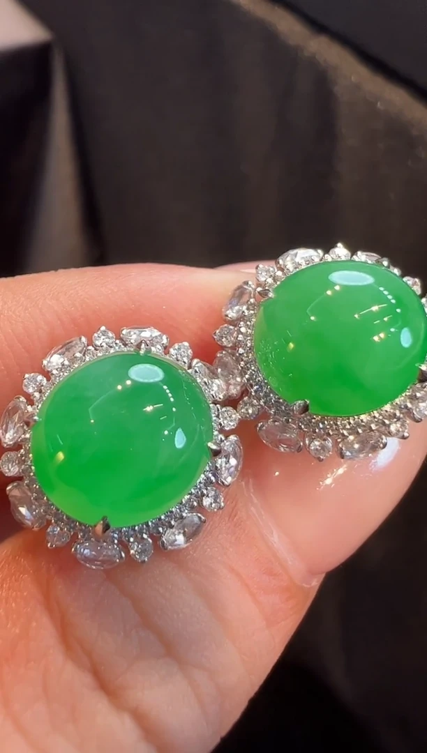 18K金镶嵌翡翠耳饰AL6耳包