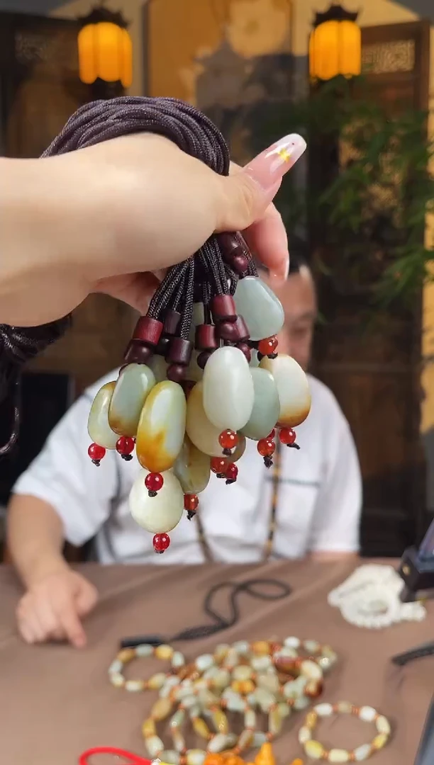 和田玉未镶嵌颈饰s382