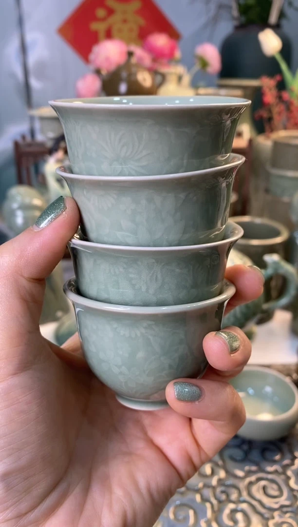 【闪购商品】100018 百花小杯 口失圆 4只微瑕