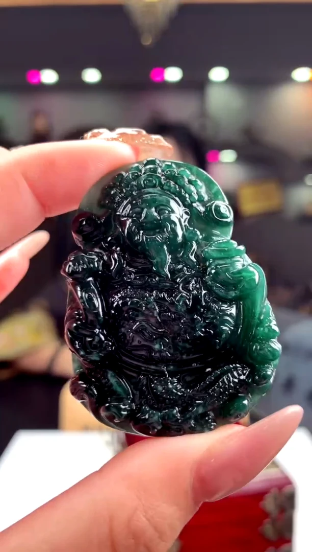 翡翠未镶嵌颈饰天然翡翠A货（拍一付一）