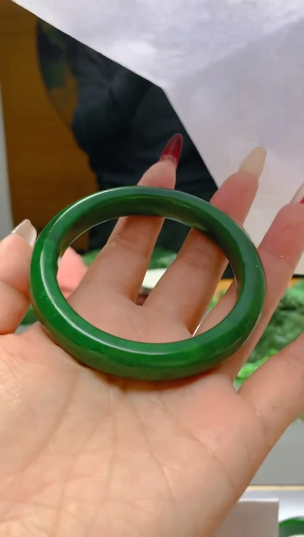 【闪购商品】和田玉（碧玉）手镯未镶嵌59