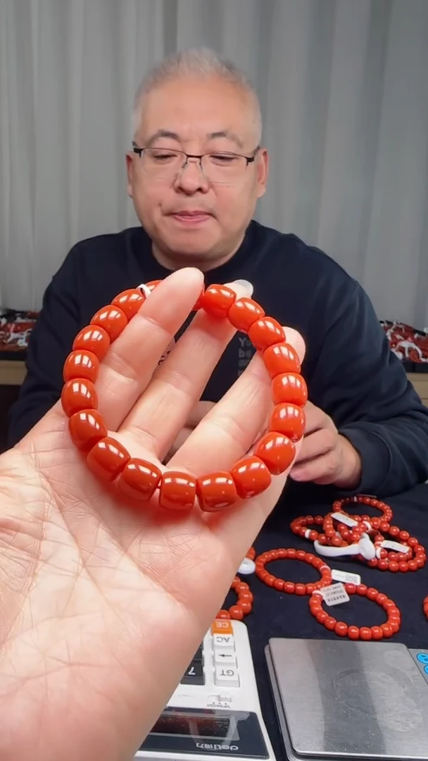 未镶嵌多样性发一件南红玛瑙【高货】柿锦红11mm保山直切单圈