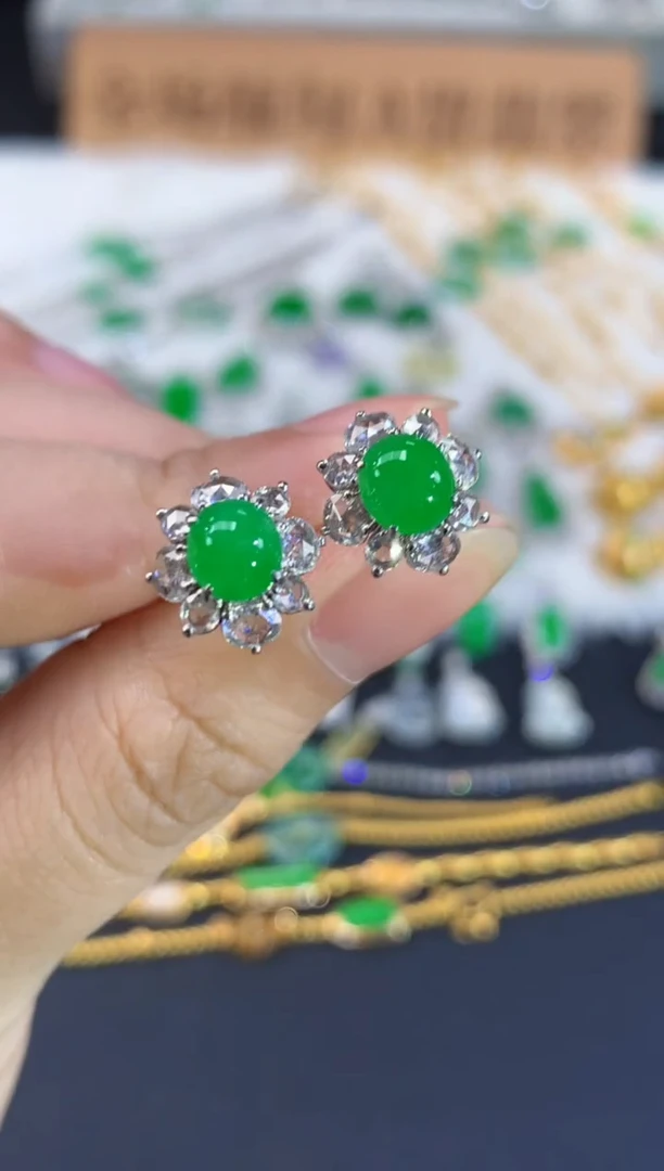 18K金镶嵌翡翠耳饰C19|12800