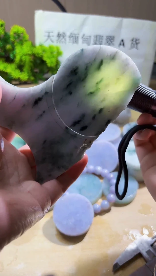 翡翠未镶嵌颈饰翡翠A货529