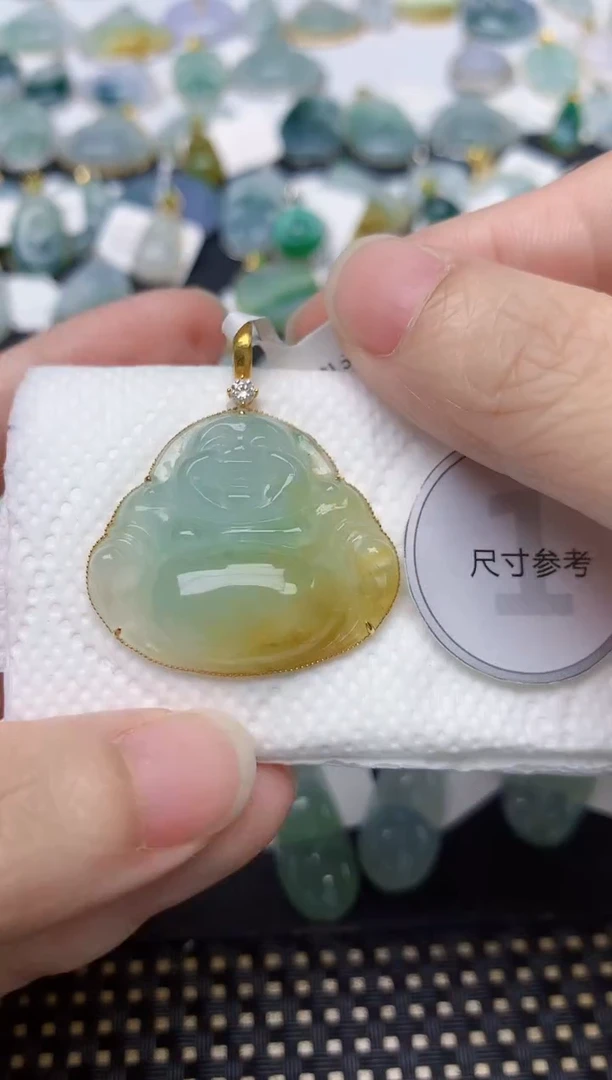 颈饰18K金镶嵌翡翠天然缅甸A货翡翠