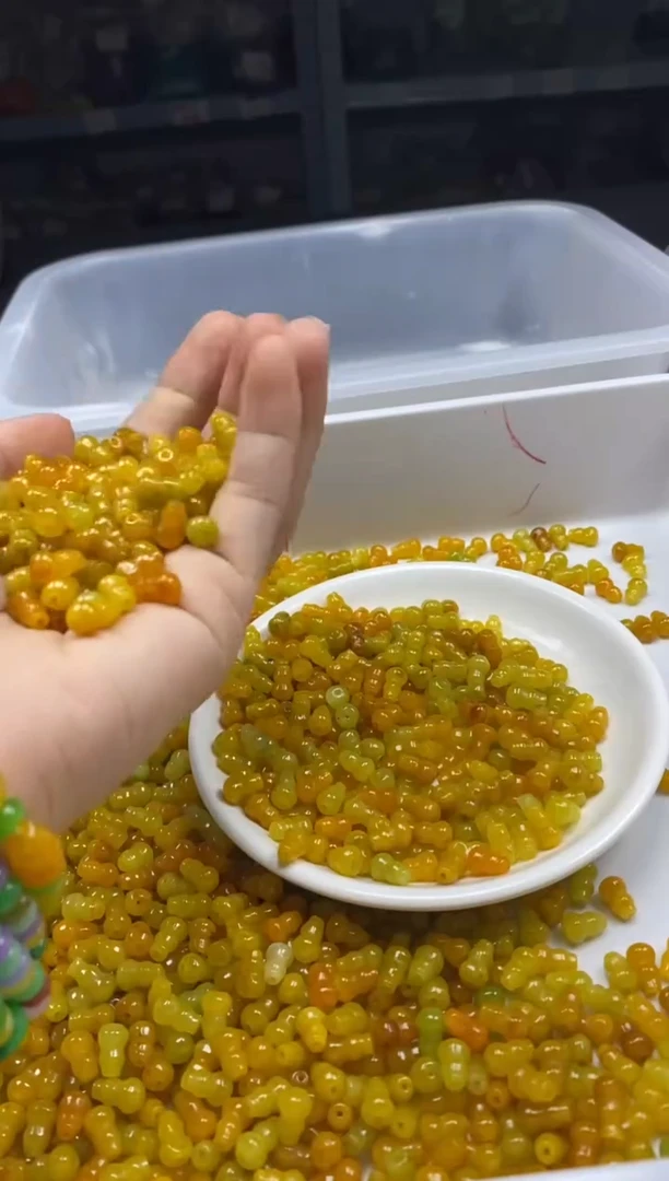 翡翠未镶嵌颈饰w815黄翡葫芦9*6mm*20颗