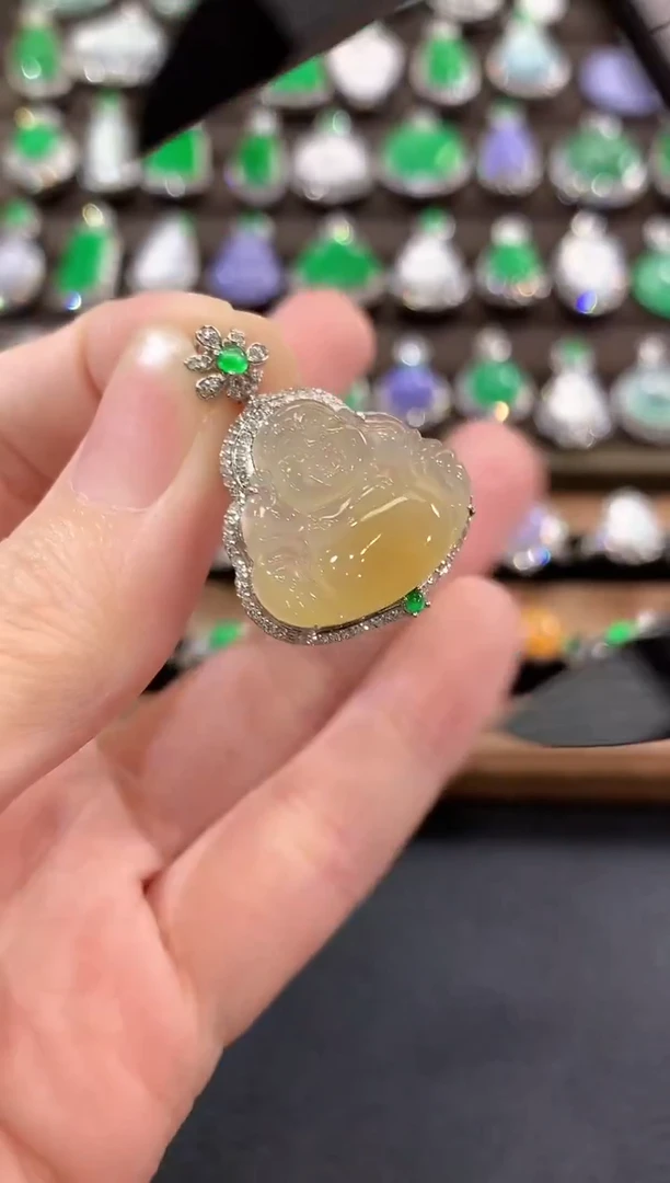 吊坠(不含链)18K金镶嵌翡翠冬日珠宝W41