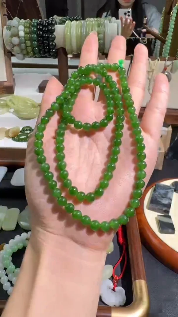 颈饰未镶嵌和田玉（碧玉）卡6m   108珠