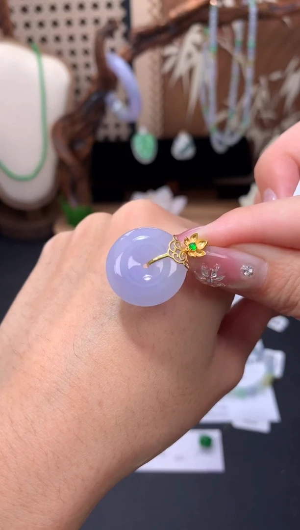 18K金镶嵌定制翡翠48小时鉴赏期 退货不扣服务费