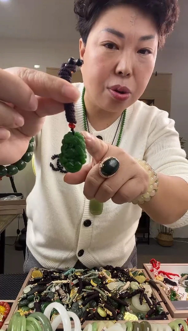 颈饰未镶嵌和田玉多样性拍一发一  0330  虎