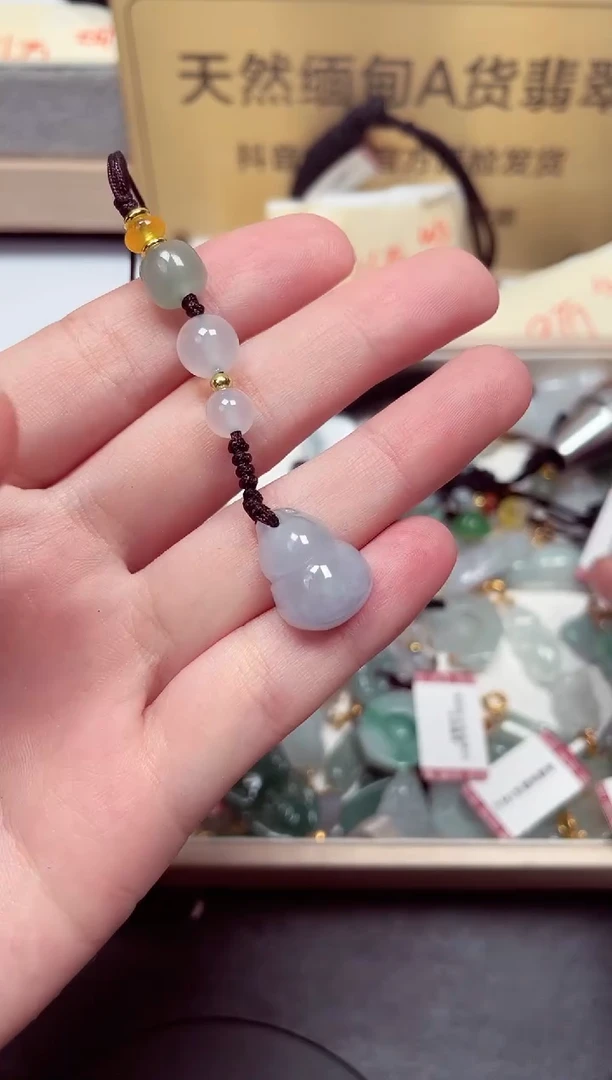 颈饰未镶嵌翡翠天然缅甸翡翠A货