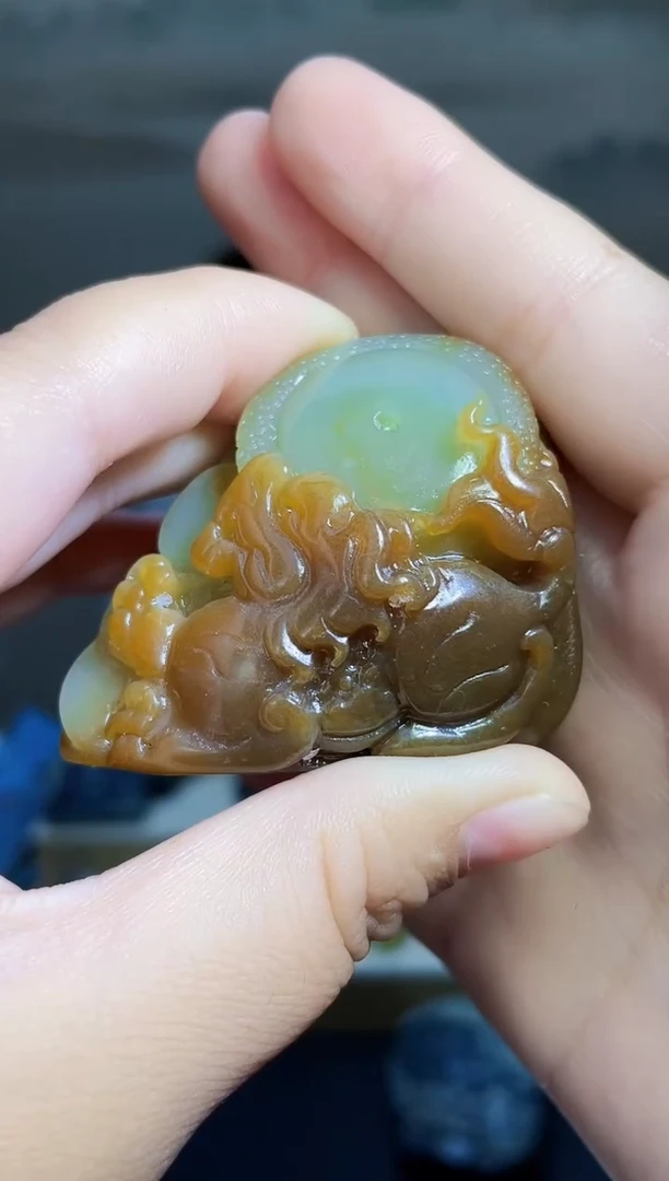 和田玉未镶嵌颈饰1