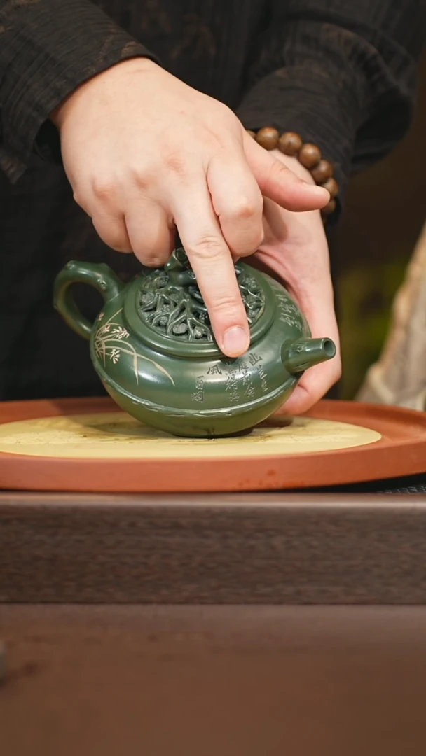 茶壶紫砂cxt 梅香线圆 绿泥 300