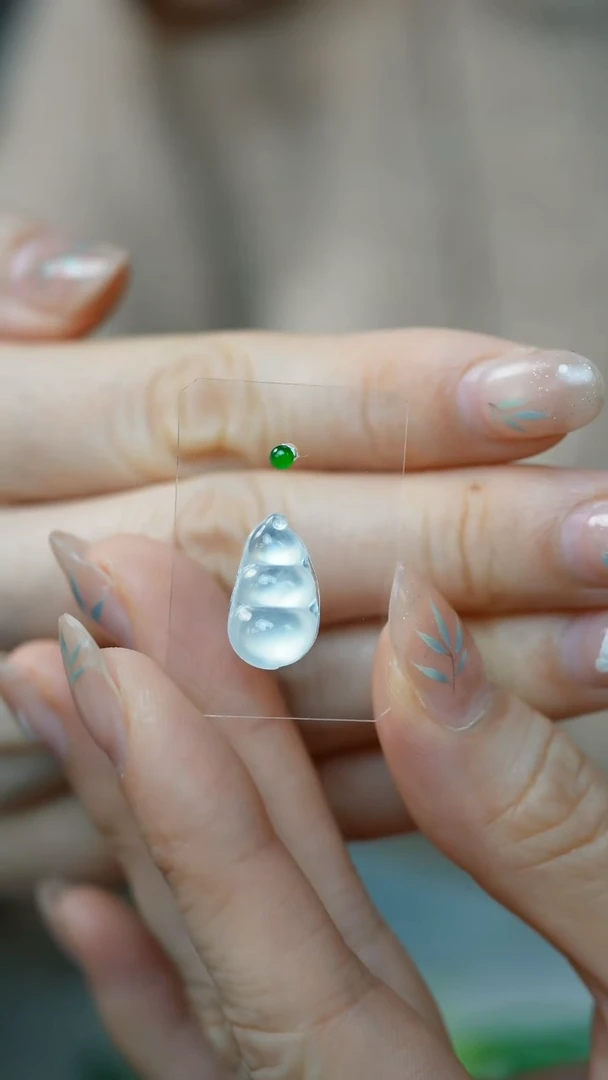 未镶嵌挂件翡翠24-裸石/姿/1F