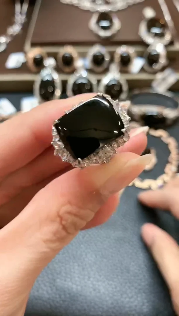 【闪购商品】翡翠戒指18K金镶嵌b147不退换