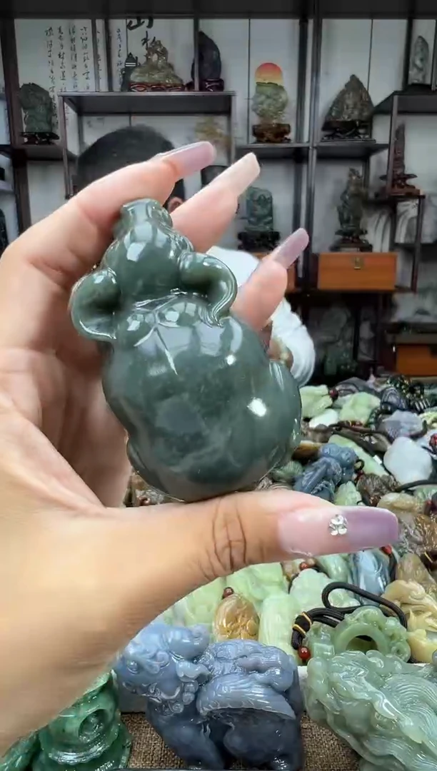 未镶嵌和田玉把件1