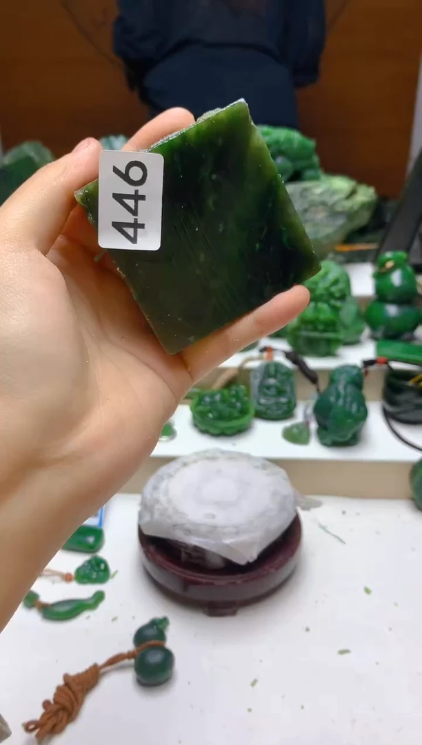未镶嵌和田玉（碧玉）珠宝半成品0