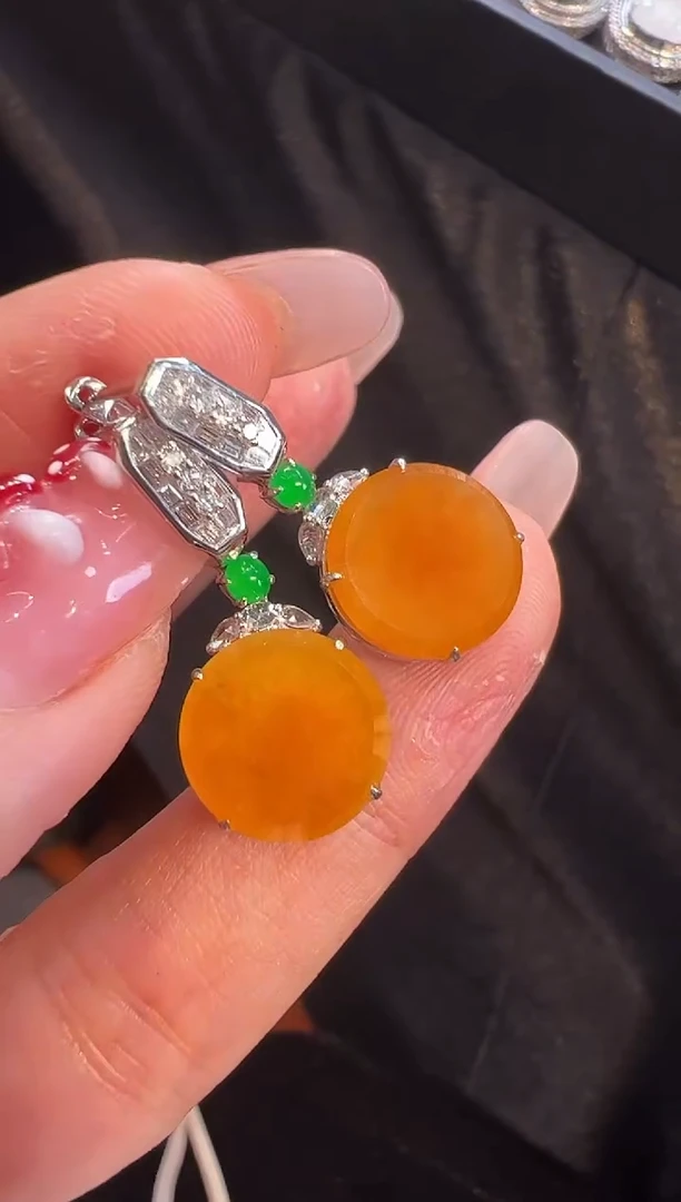 【闪购商品】翡翠耳饰18K金镶嵌耳饰