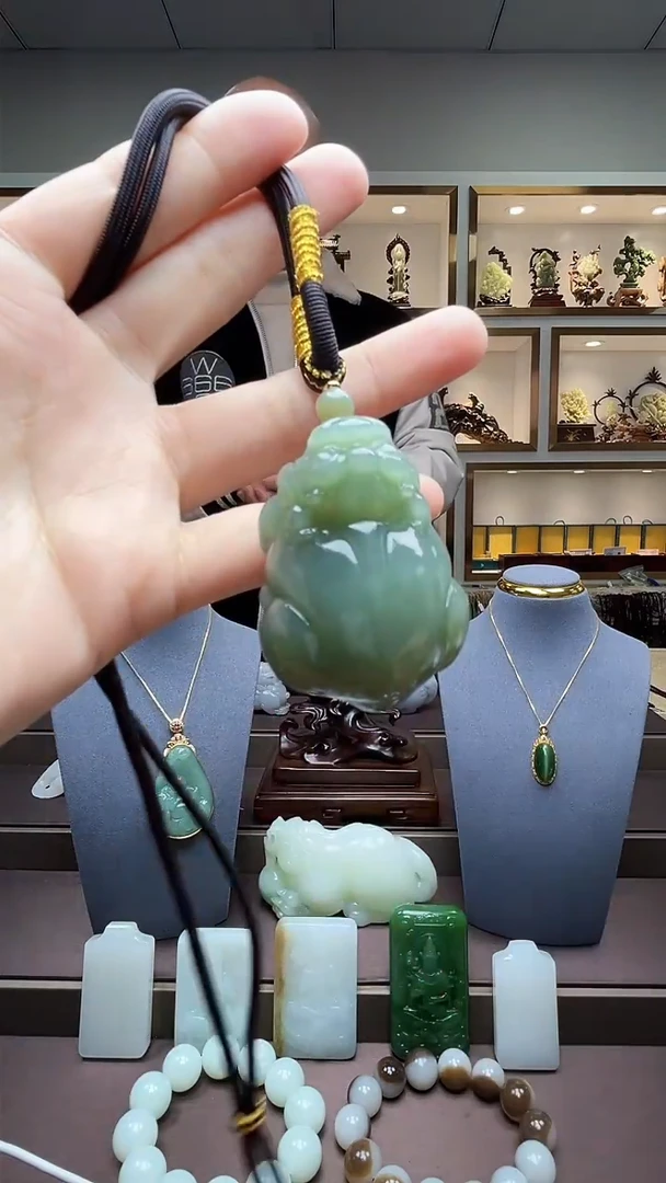 【闪购商品】和田玉挂件未镶嵌苏