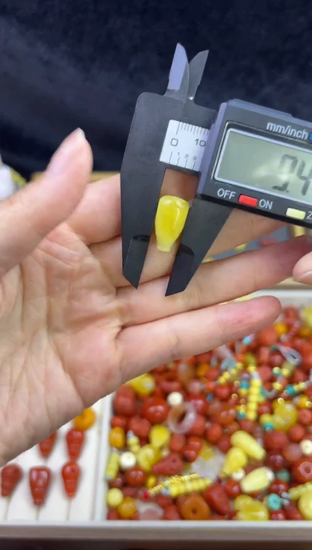 裸石琥珀未镶嵌多样性发货多样性发货