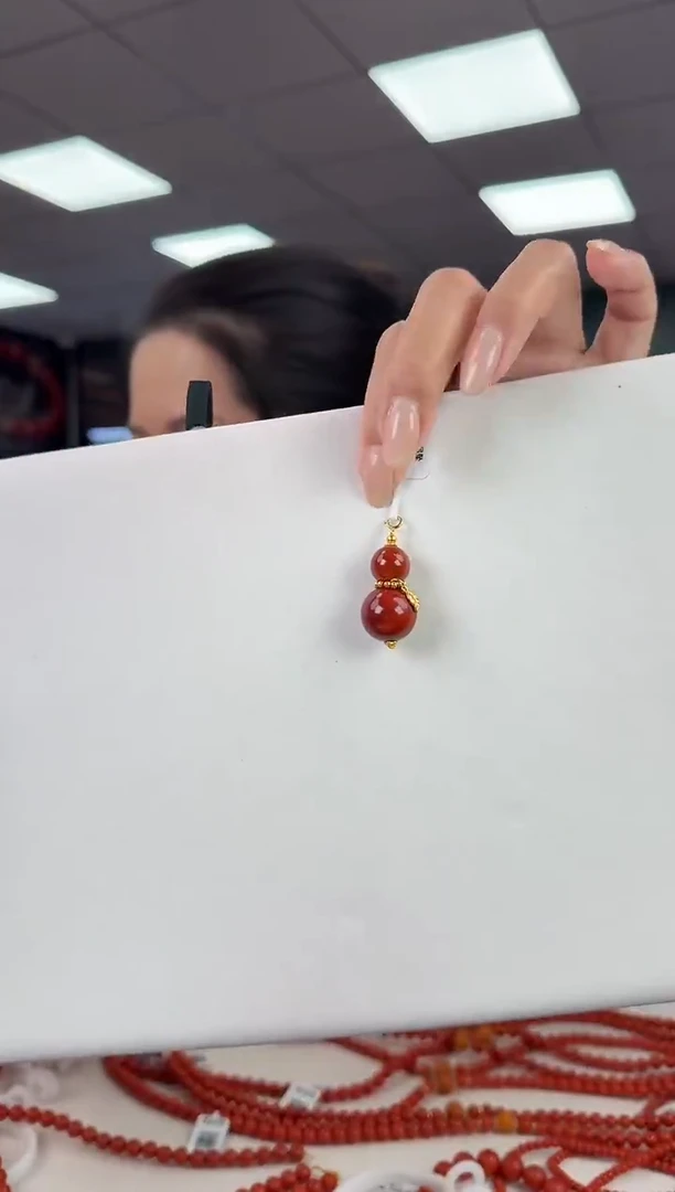 银S925镶嵌吊坠南红玛瑙多样发其一/HS9820010199