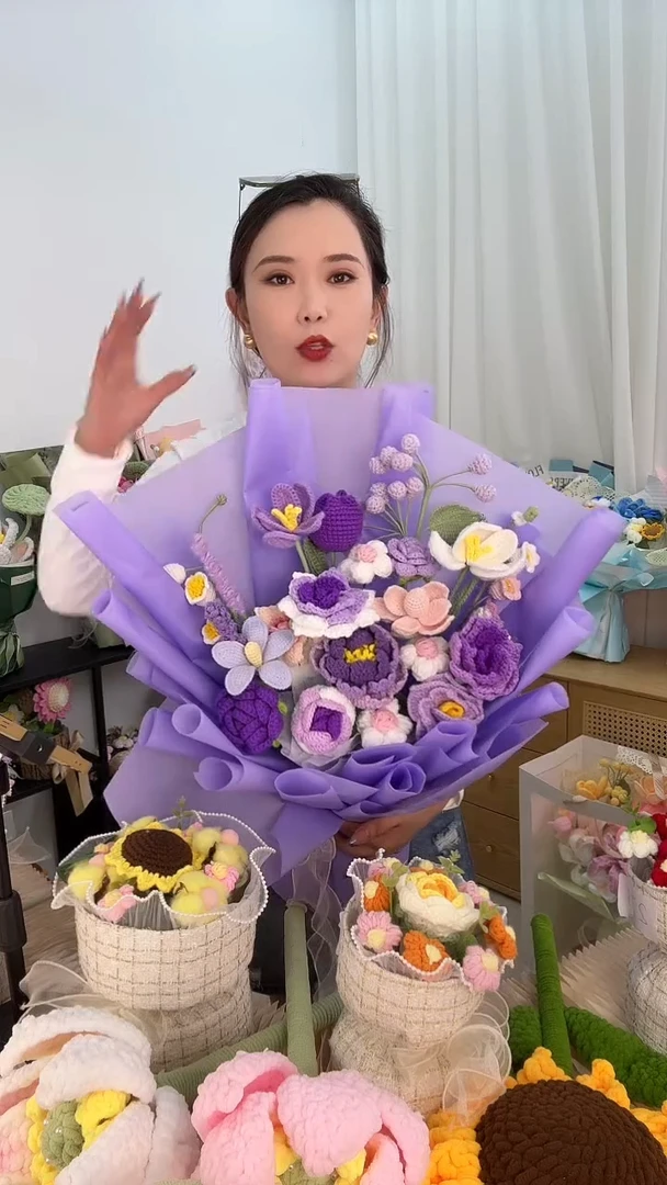 精致手工成品花束非遗毛线花送人见面礼