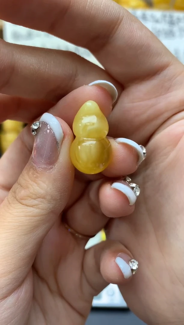 琥珀未镶嵌珠宝奇石086琥珀蜜蜡微瑕