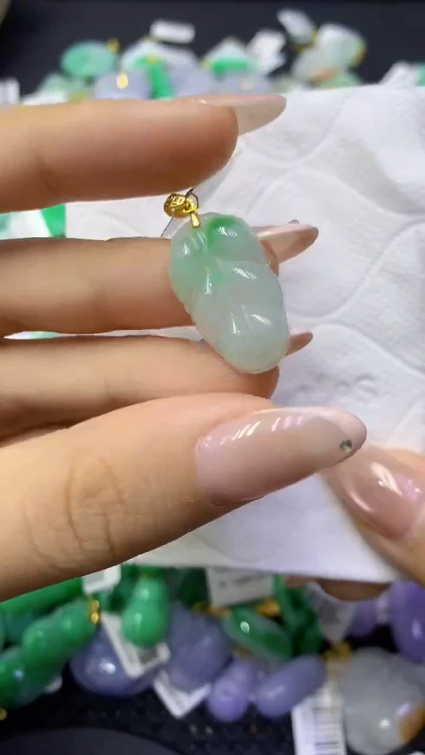 颈饰未镶嵌翡翠天然缅甸翡翠A货