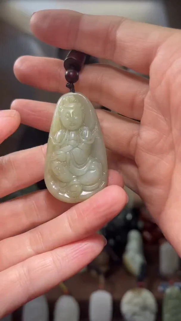 颈饰未镶嵌和田玉·