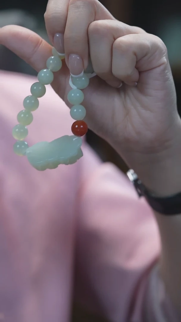 未镶嵌岫玉手串貔貅