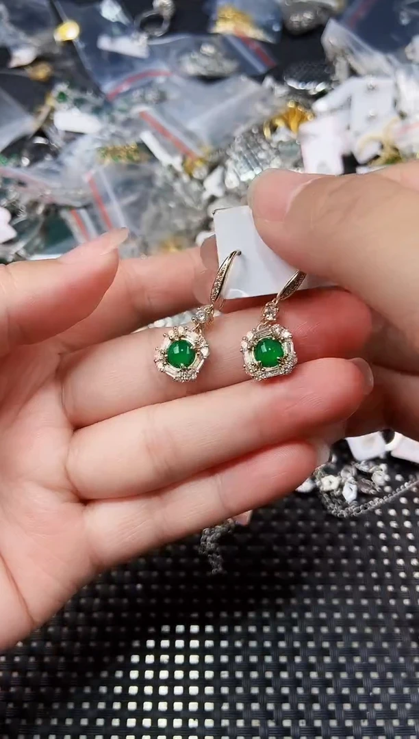 翡翠未镶嵌耳饰1111111111