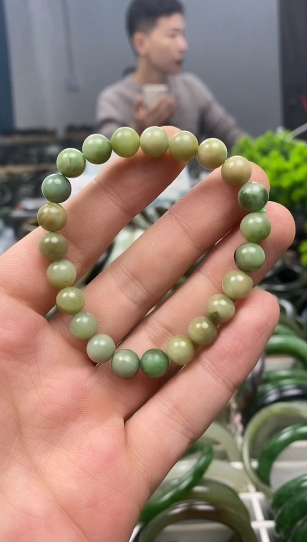 未镶嵌手镯和田玉8mm