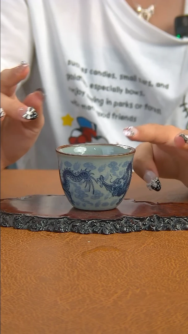 景德镇手工青花龙纹小缸杯