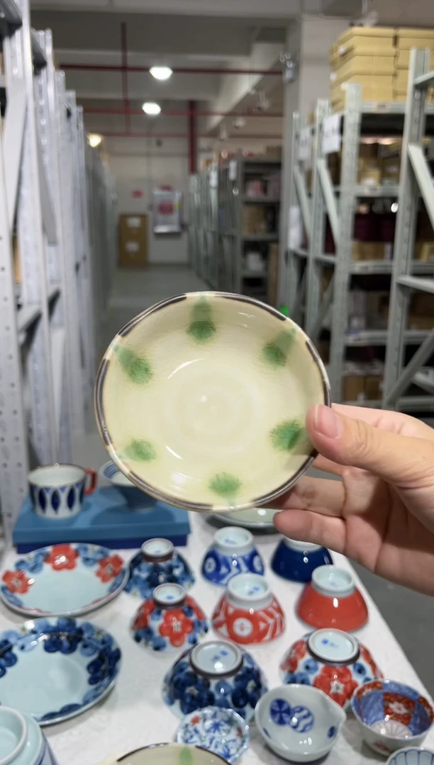 瓷片新品福利渕錆点紋深皿10厘米