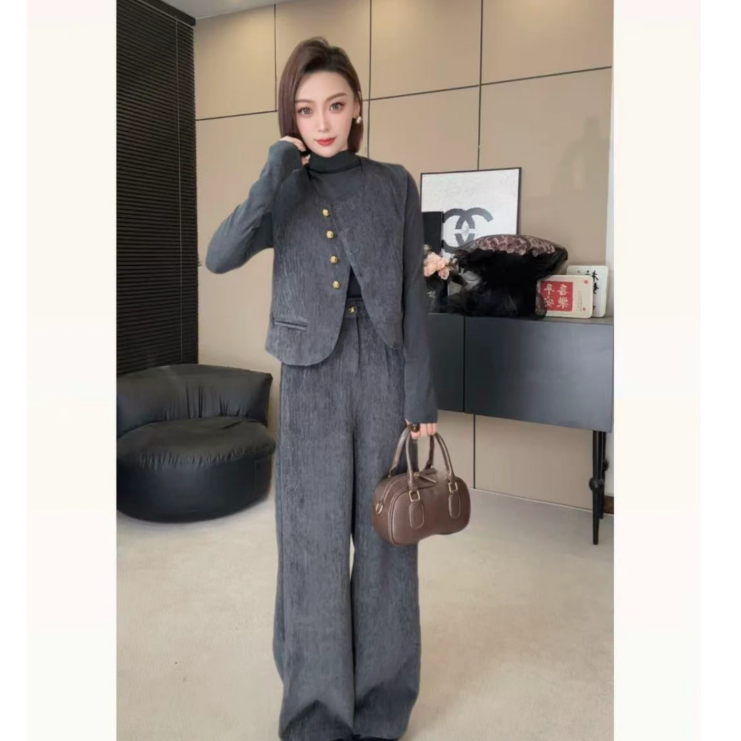 2025超火开秋套装女设计感轻熟风3150圆领马甲长裤三件套灰色套装