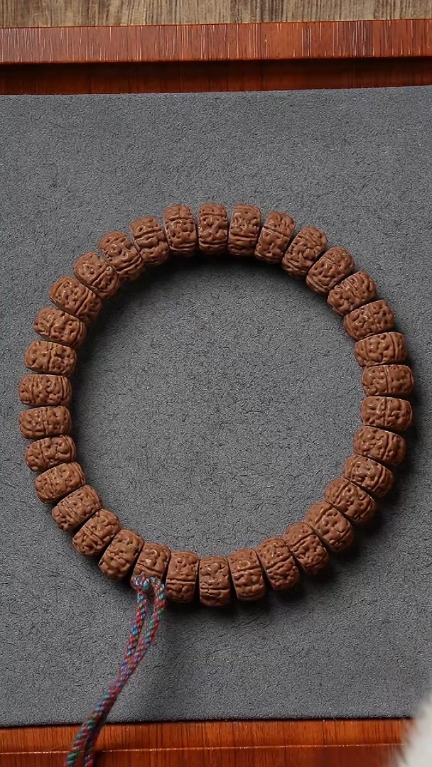 【闪购商品】金刚菩提吊坠老树王