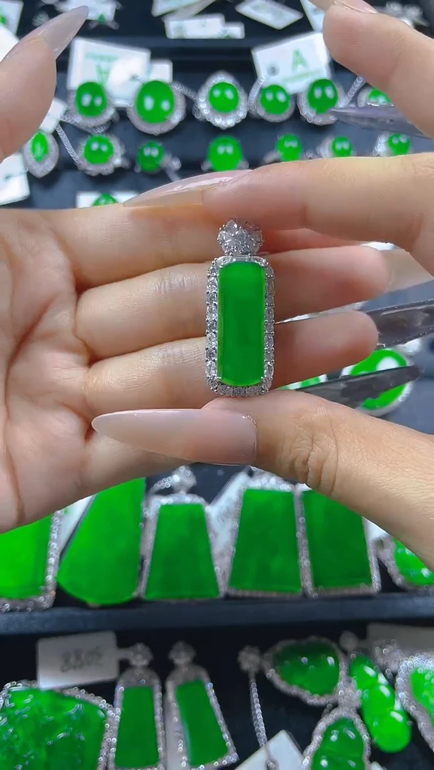 翡翠银S925镶嵌颈饰11111111