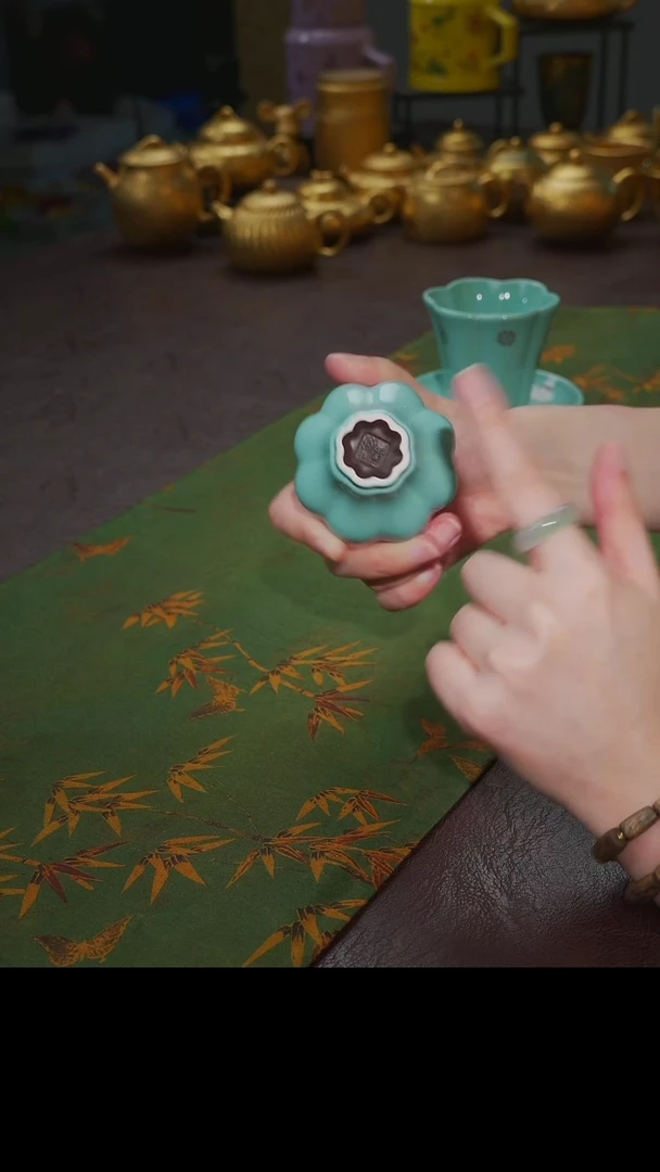 茶杯紫砂【宜景窑天水碧鎏金系列】 曼陀罗