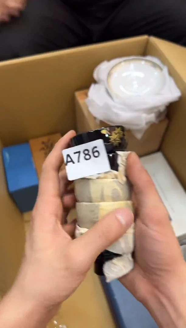 L****笙786中古商品，谨慎参拍
