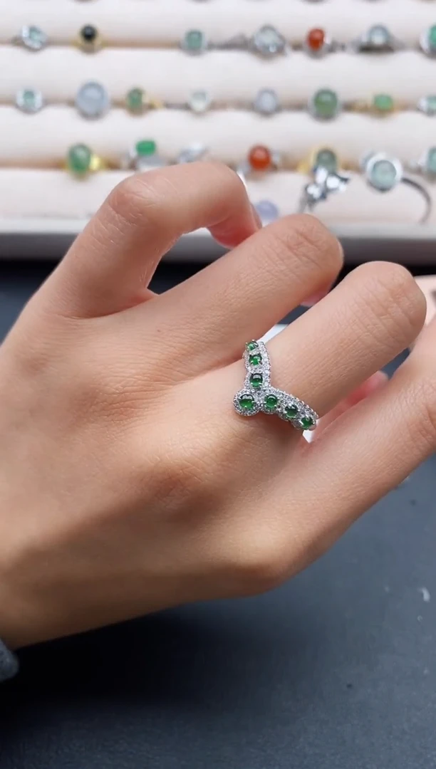 银S925镶嵌戒指翡翠555555+10