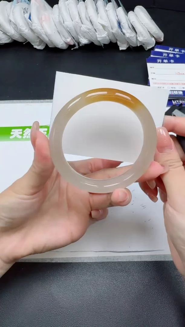 未镶嵌手镯石英质玉092-5859